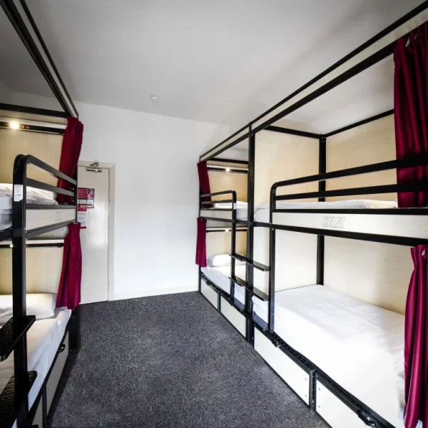 Kinlay Eyre Square Hostel
