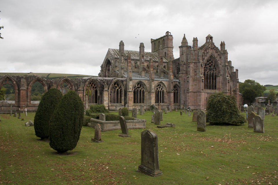 Rosslyn-Chapel-and-Scottish-Borders-Tour-from-Edinburgh