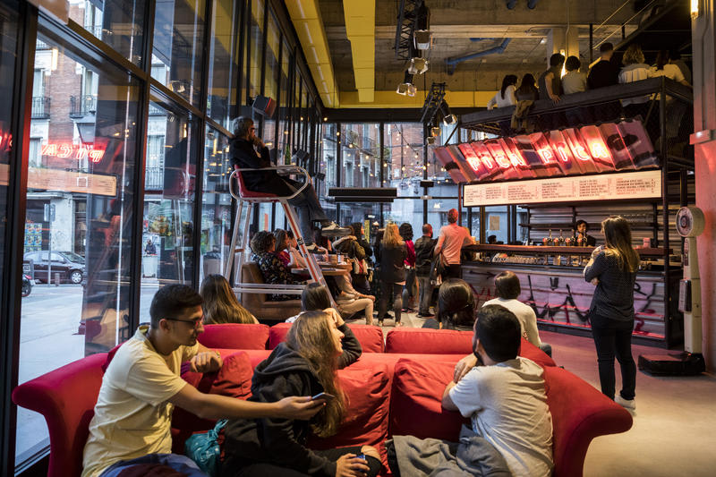 A lively indoor pub and a rooftop bar make the Bastardo one of the coolest hostels in Madrid!