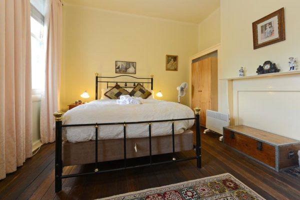 Edinburgh Gallery Bed and Breakfast