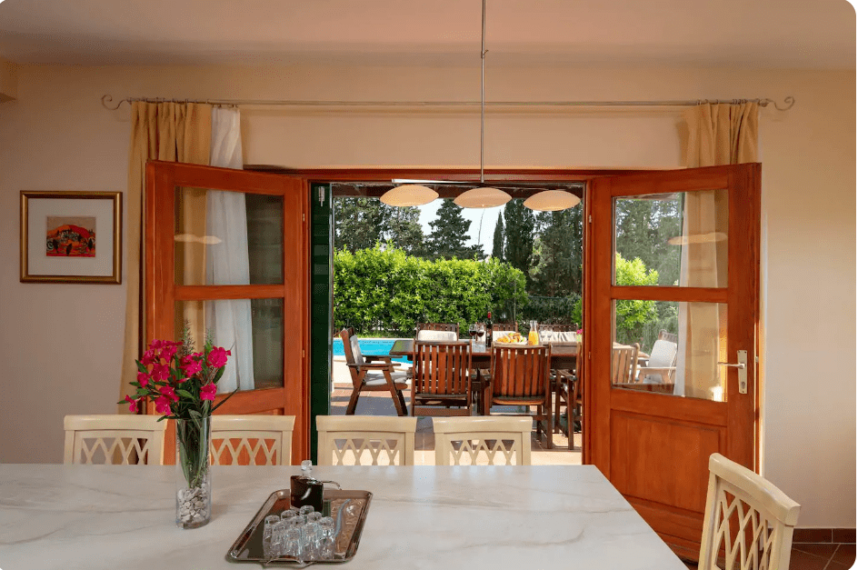 Villa Liza with Pool and Garden