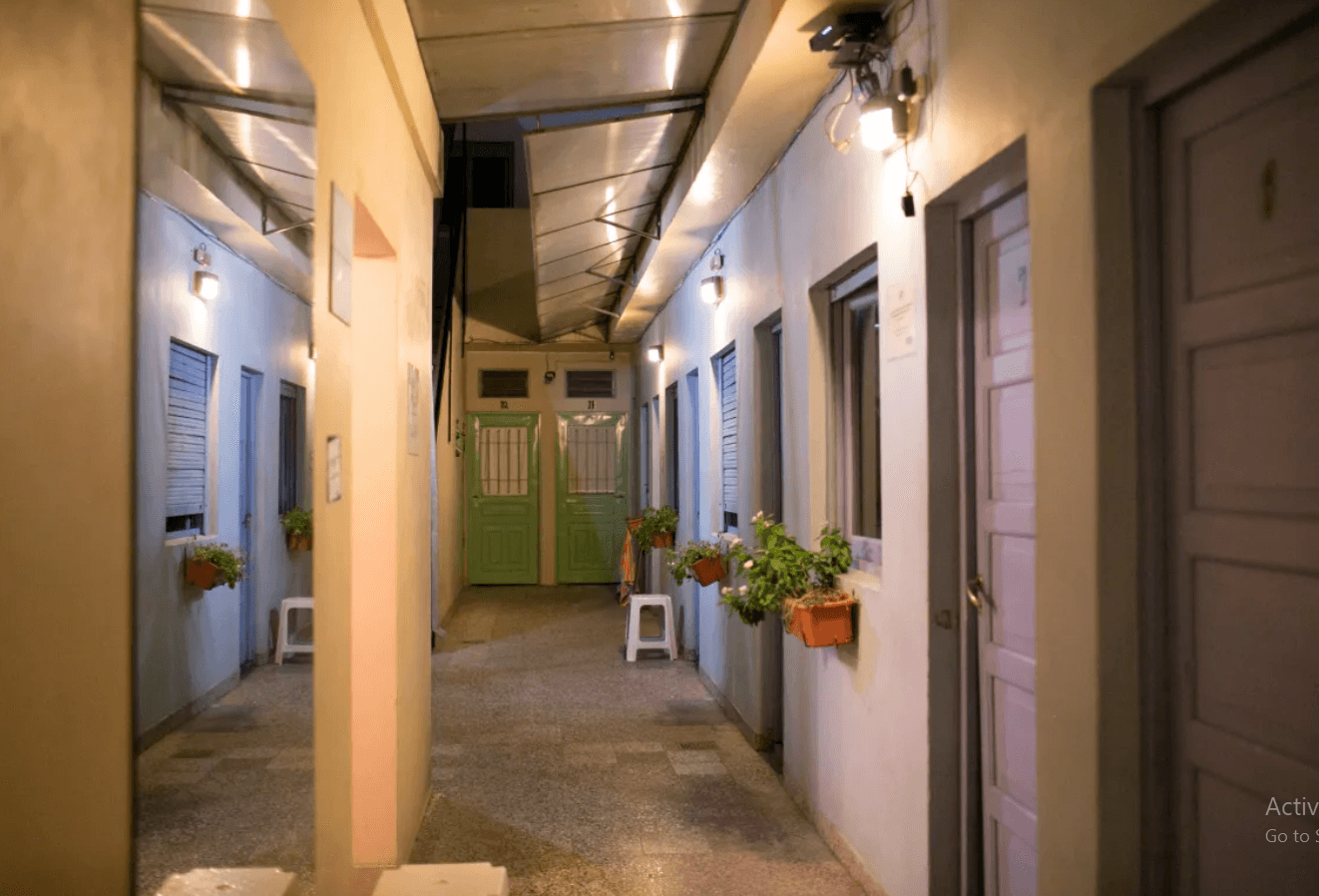 Sabatico Travelers Hostel & Guesthouse 